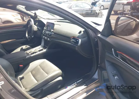 2019 Honda Accord Sport 2.0T z USA, uszkodzony, nr VIN 1HGCV2F33KA015408